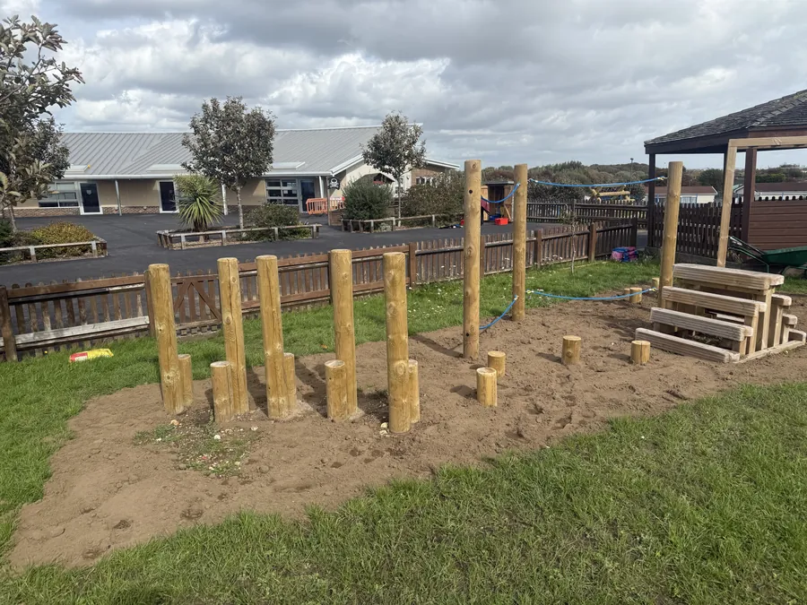 Fencing, gates, bars and lean-tos: JJC project photo